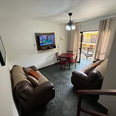 TRIPLEX piscina churrasqueira lava e seca Wi-Fi e 2 TVs em Condomínio com 90m2 no centro de Ubatuba-3